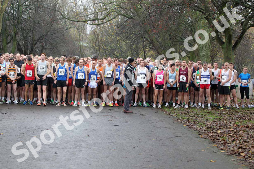 One minute silence before the start of the Senior Mens Memorial Road Race.